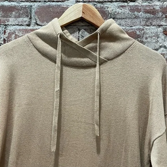 SPRING SALE! NEW Banana Republic Plush Jersey Funnel Neck Dress Size Medium - Picture 3 of 6